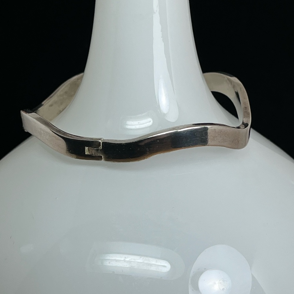 Vintage Mid-century Modern Sterling Silver Wavy Hinged Bangle 23g